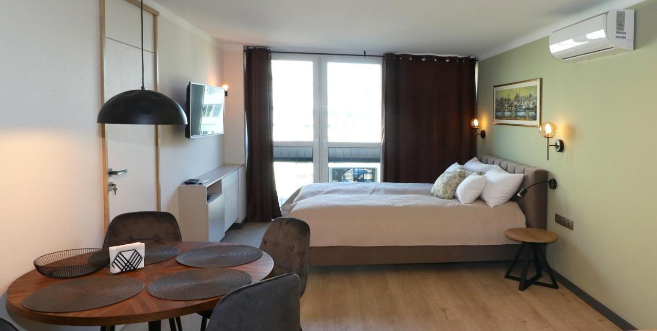 Falcon Apartment Center 3 Krolewska วอร์ซอ ภายนอก รูปภาพ